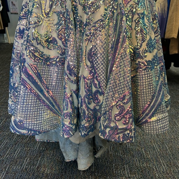 Vibrant Multicolor Evening Gown - Picture 6 of 8